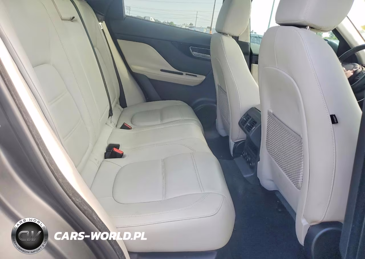 2017 Jaguar F-Pace 35T Prestige VIN:SADCK2BV2HA880415 - 11