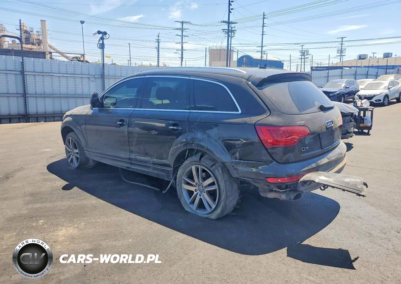 2015 Audi Q7 Premium Plus VIN:WA1LGAFE5FD006597 - 2