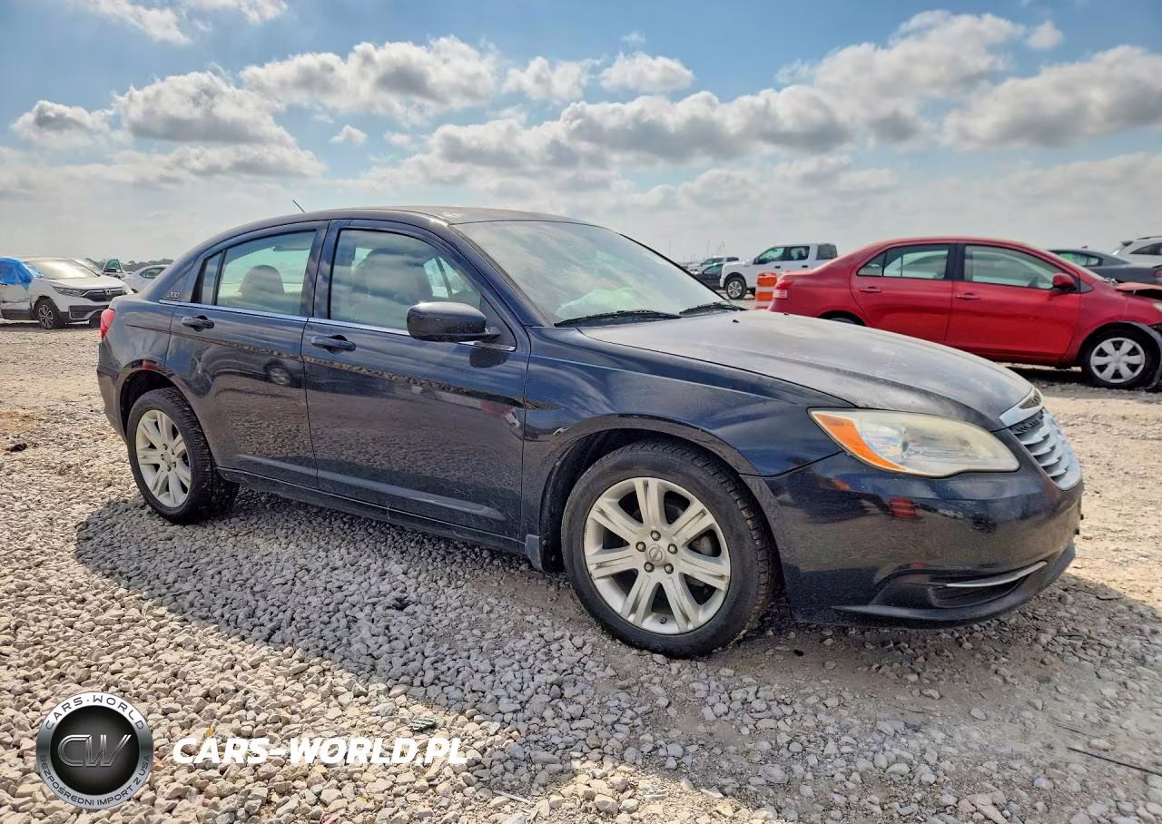2011 Chrysler 200 Touring VIN:1C3BC1FG6BN614412 - 4