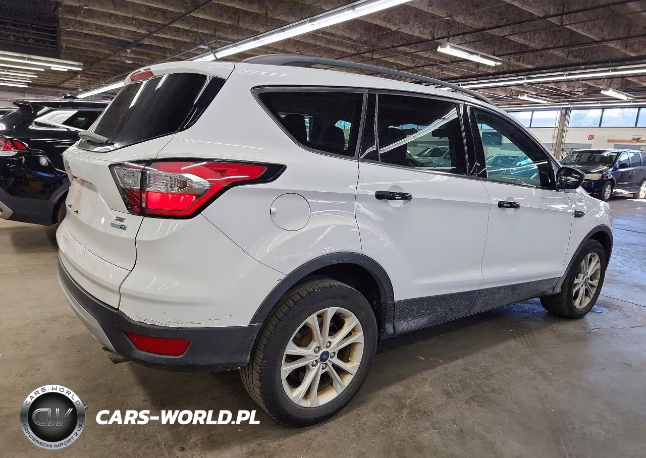 2018 Ford Escape Se VIN:1FMCU9GD3JUD34740 - 3