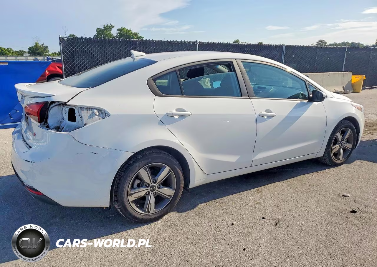 2018 Kia Forte S VIN:3KPFL4A72JE221192 - 3