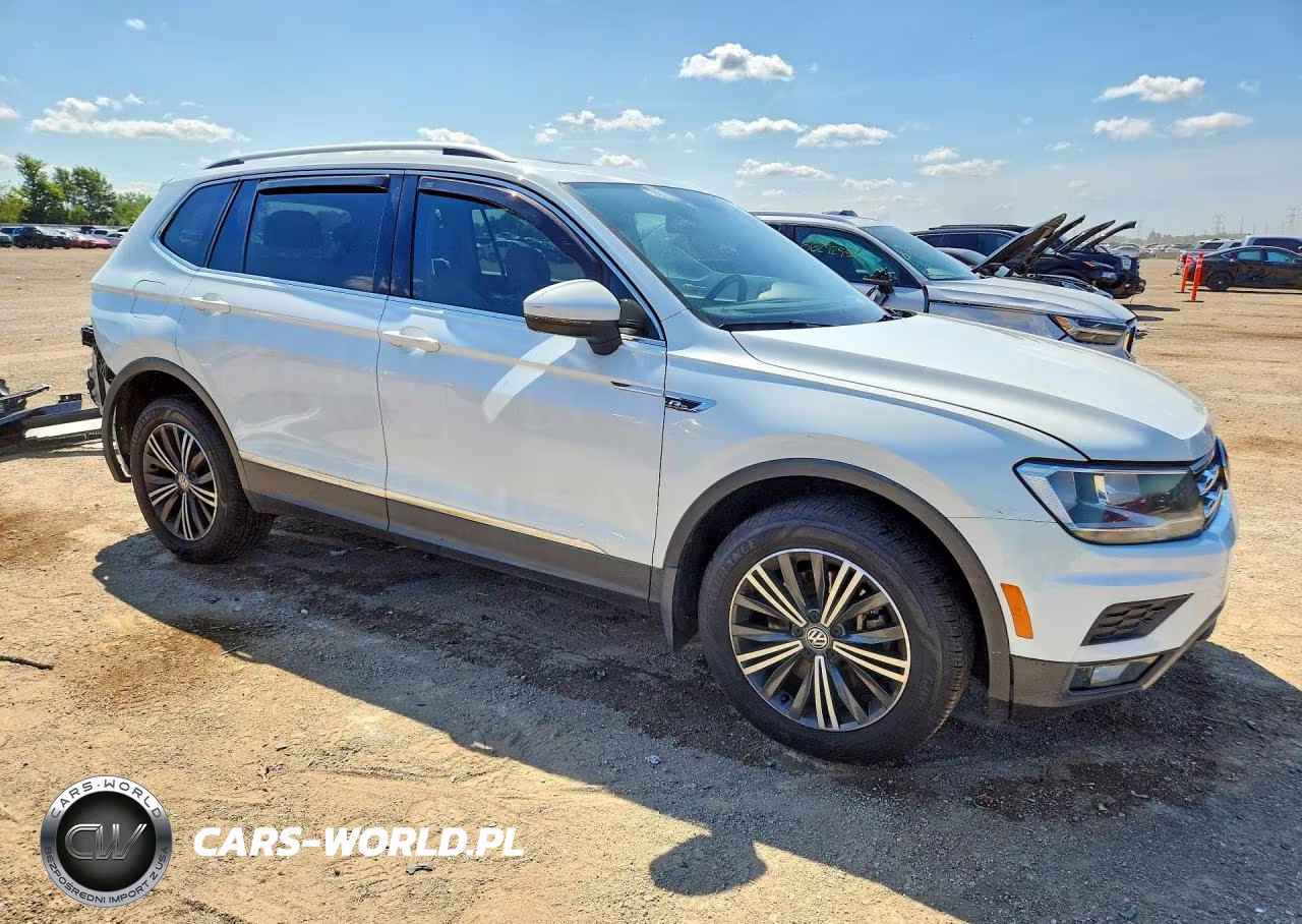 2018 Volkswagen Tiguan Se VIN:3VV2B7AX0JM067673 - 4