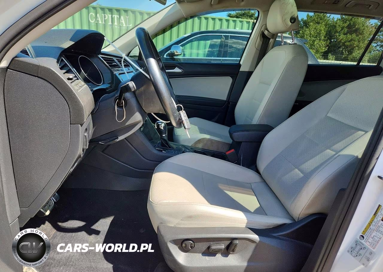 2018 Volkswagen Tiguan Se VIN:3VV2B7AX0JM067673 - 7