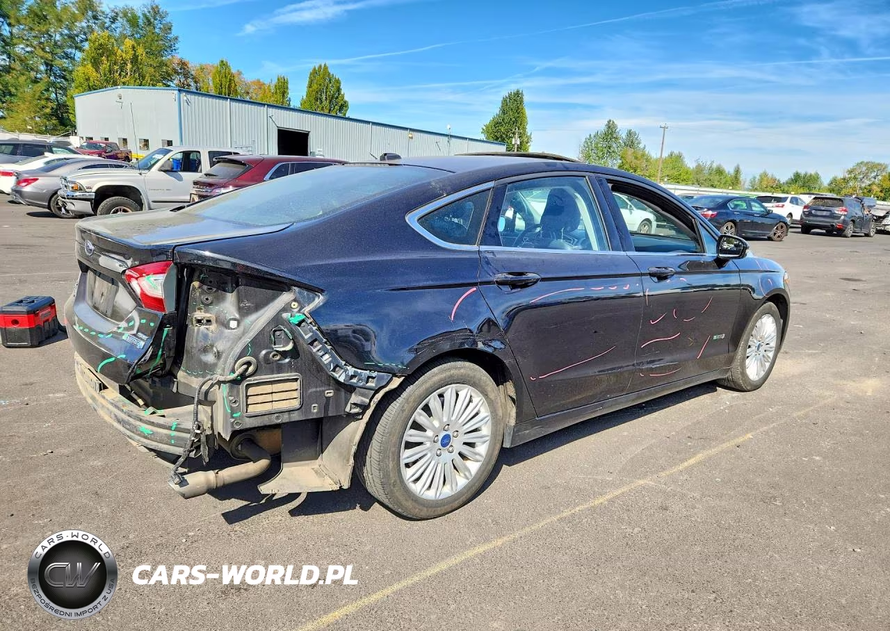 2013 Ford Fusion Se Phev VIN:3FA6P0PU7DR386801 - 3