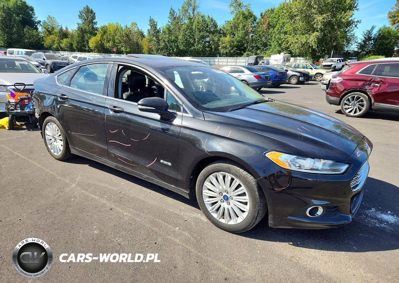 2013 Ford Fusion Se Phev VIN:3FA6P0PU7DR386801 - 4