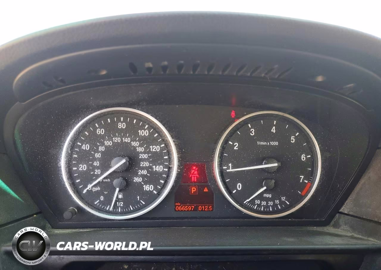 2008 BMW 535 Xi VIN:WBAPT73568CX00361 - 9