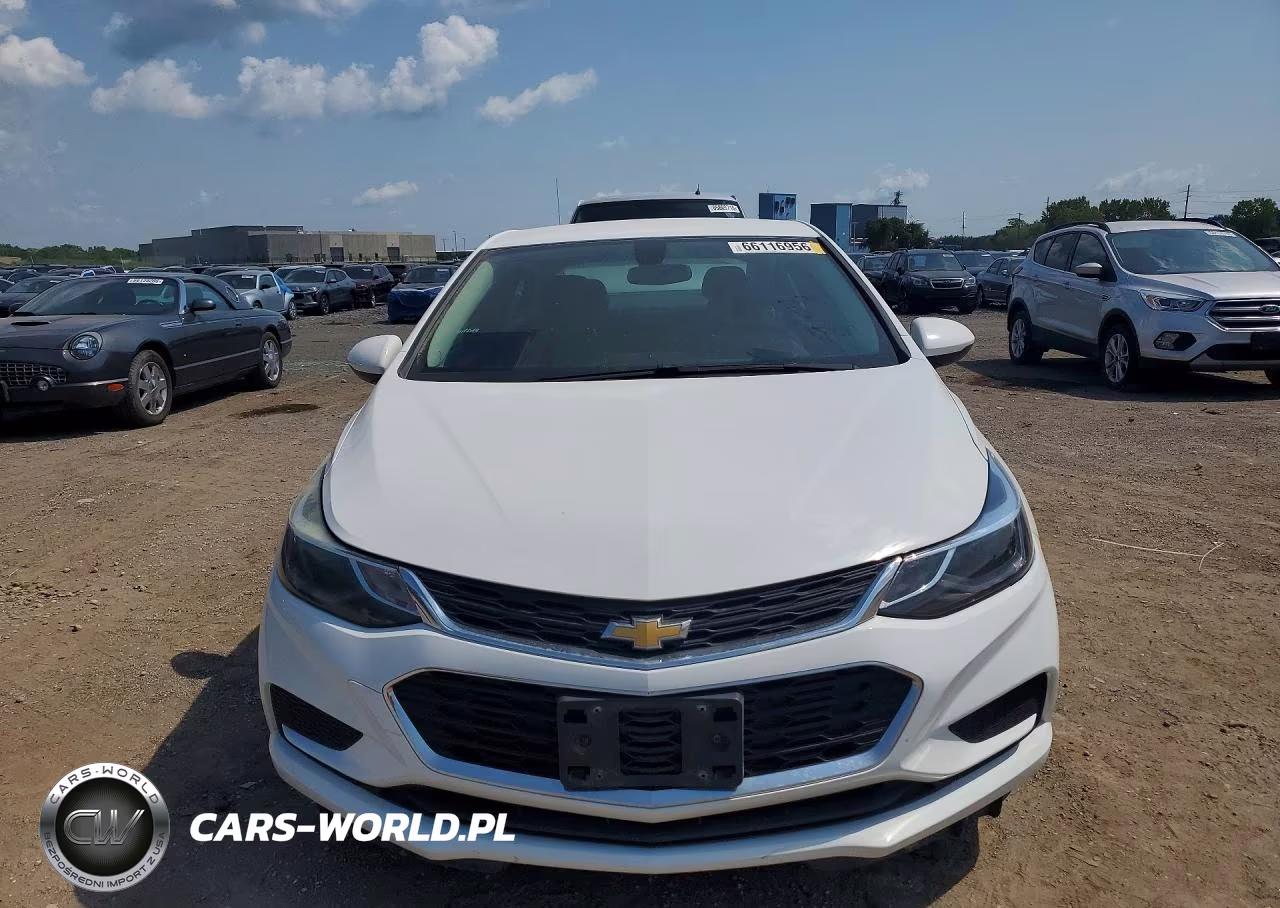 2017 Chevrolet Cruze Lt VIN:1G1BE5SM9H7219607 - 5
