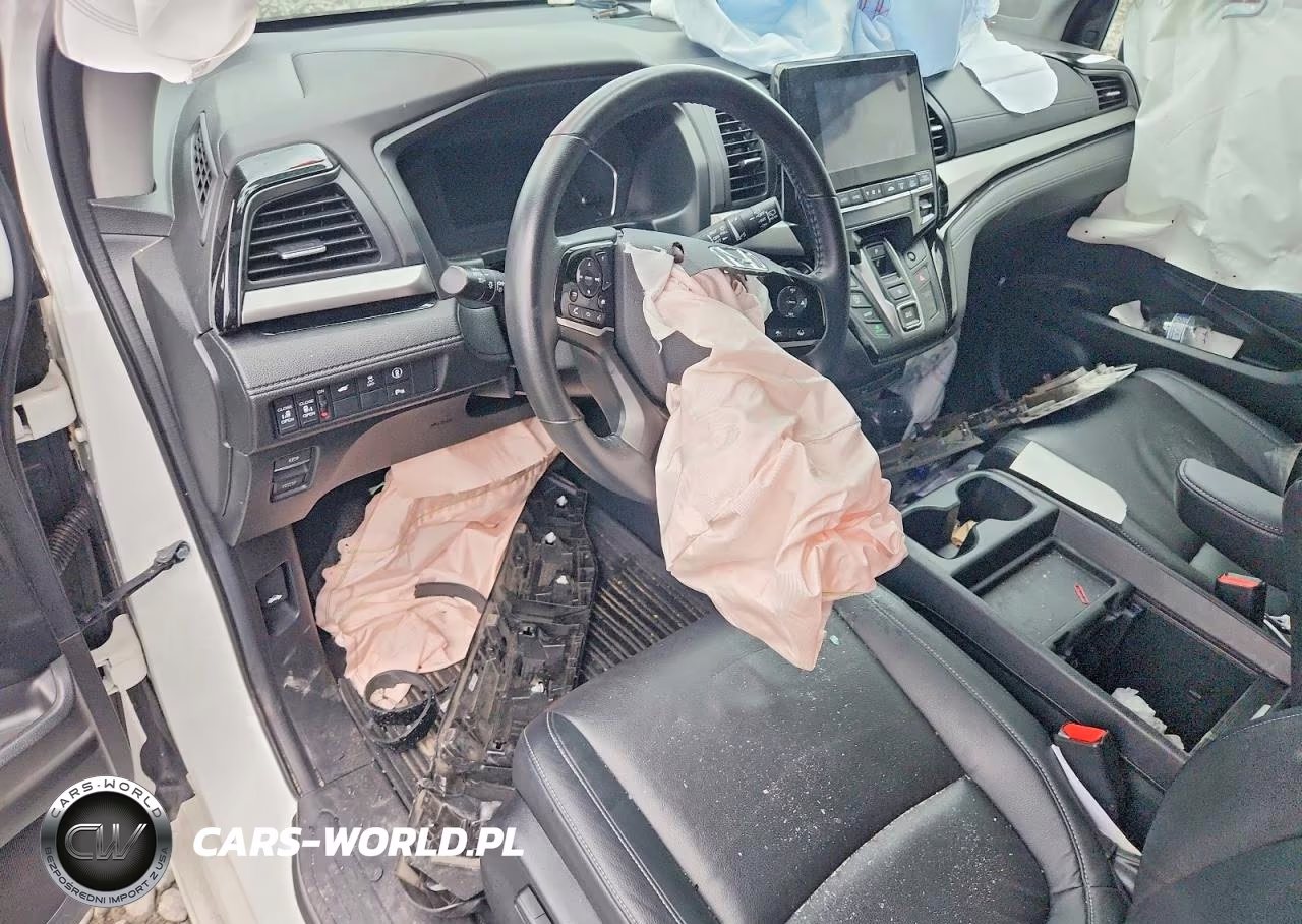 2023 Honda Odyssey Touring VIN:5FNRL6H8XPB006346 - 8