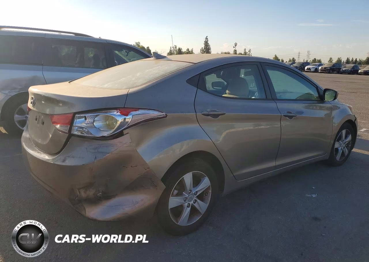 2013 Hyundai Elantra Gls VIN:5NPDH4AE8DH343370 - 3