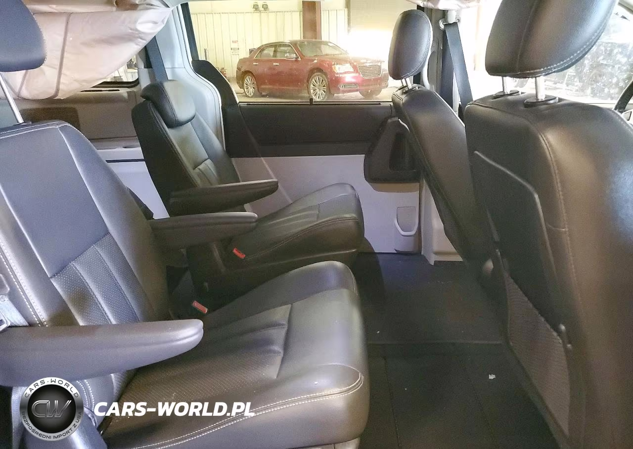 2009 Chrysler Town & Country Touring VIN:2A8HR54X69R655191 - 10