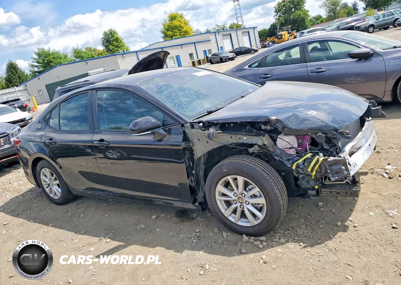 2026 Toyota Camry Le VIN:4T1DAACK3TU756965 - 4