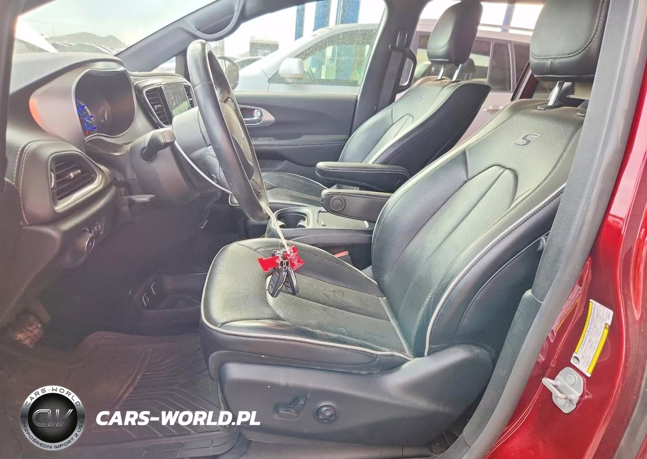 2020 Chrysler Pacifica Hybrid Limited VIN:2C4RC1N77LR287941 - 7
