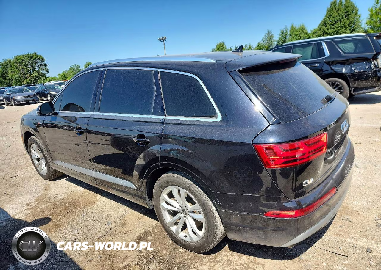 2017 Audi Q7 Premium Plus VIN:WA1LABF7XHD045522 - 2