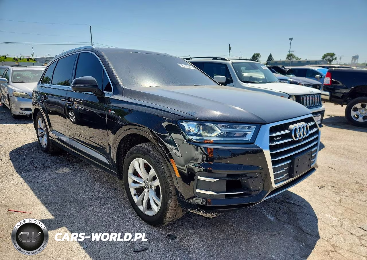 2017 Audi Q7 Premium Plus VIN:WA1LABF7XHD045522 - 4