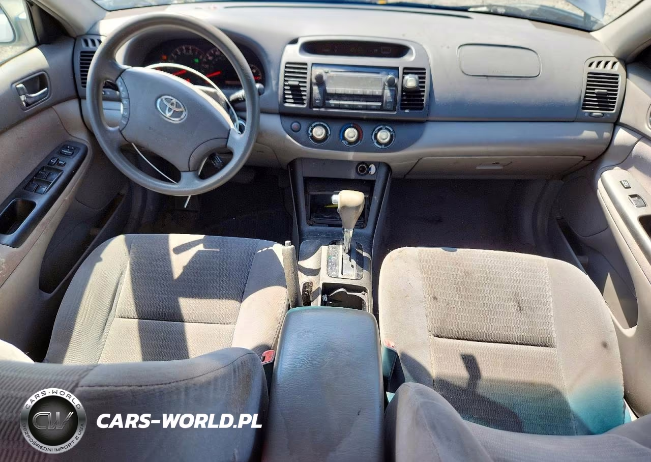 2005 Toyota Camry Le VIN:4T1BE32K75U585553 - 8