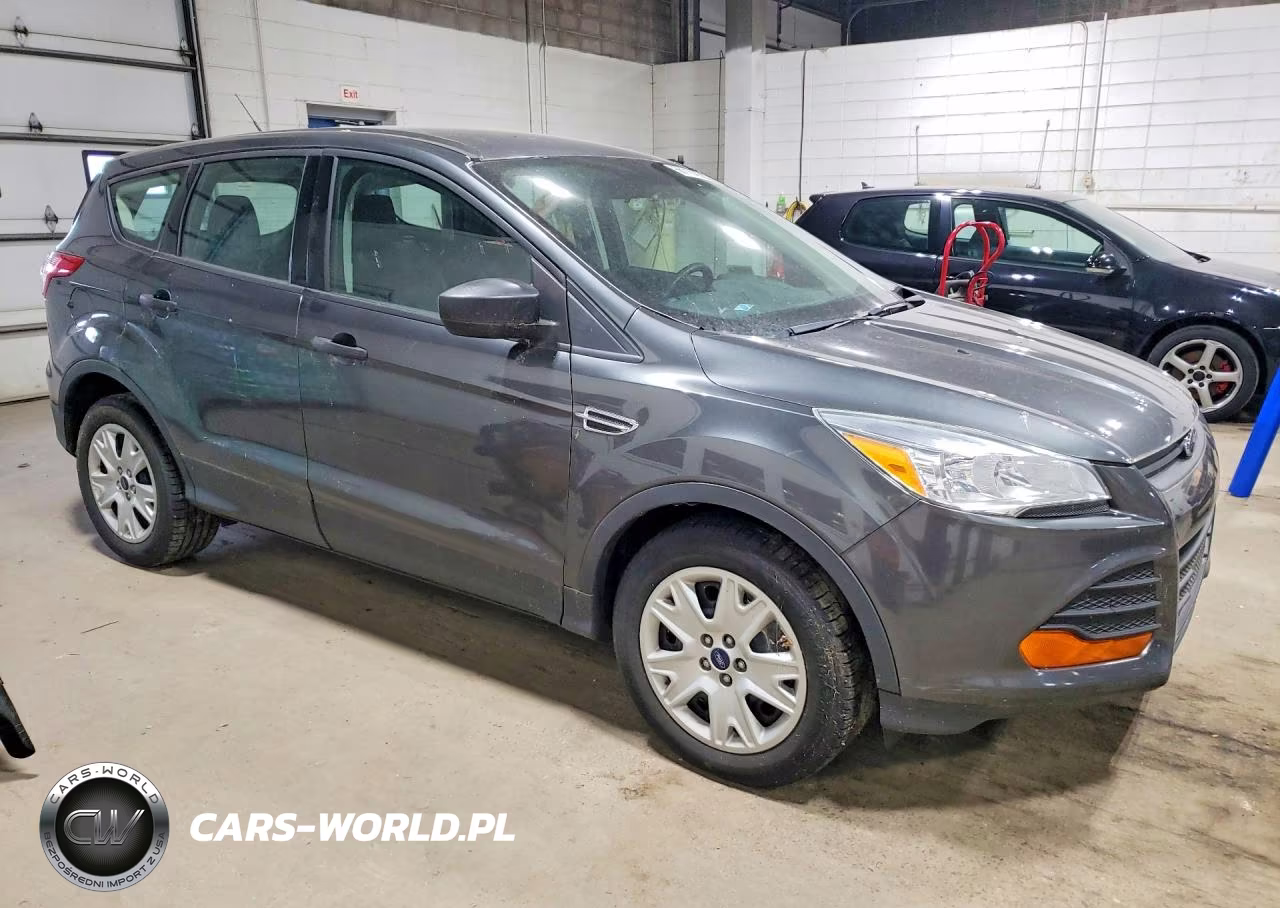 2016 Ford Escape S VIN:1FMCU0F7XGUB72122 - 4