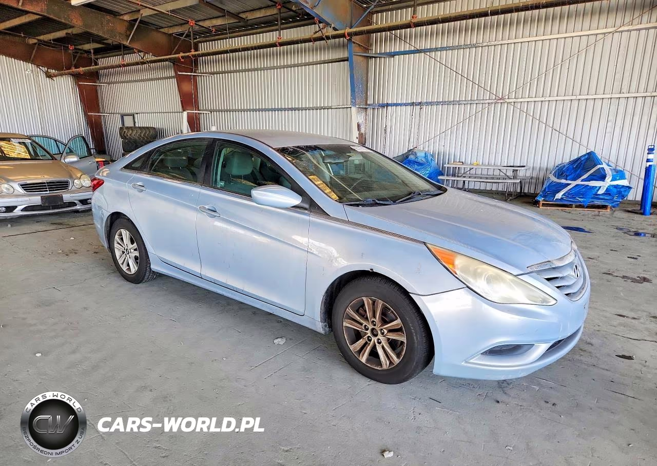 2013 Hyundai Sonata Gls VIN:5NPEB4AC5DH746436 - 4