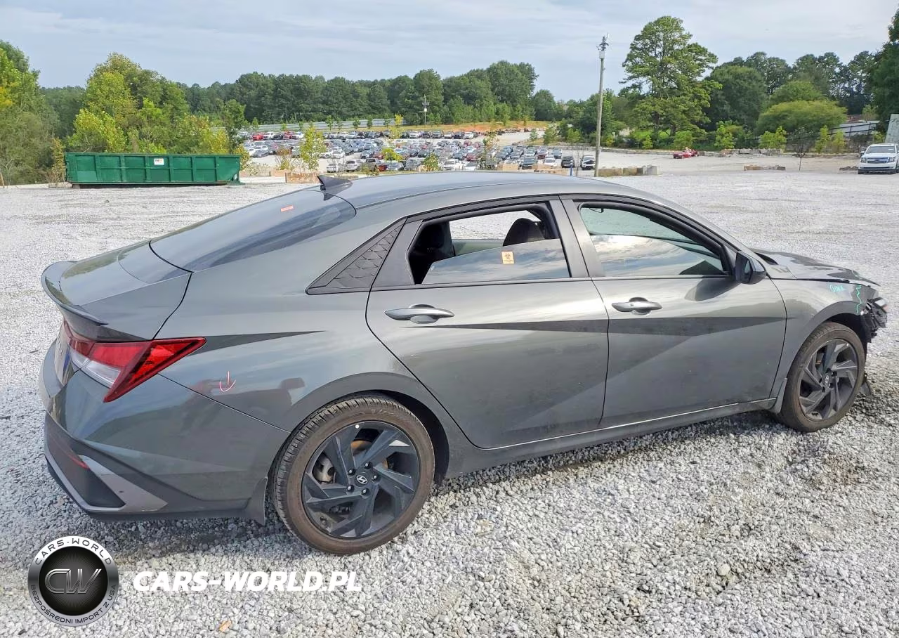 2026 Hyundai Elantra Sel Sport VIN:KMHLM4DG0TU134757 - 3