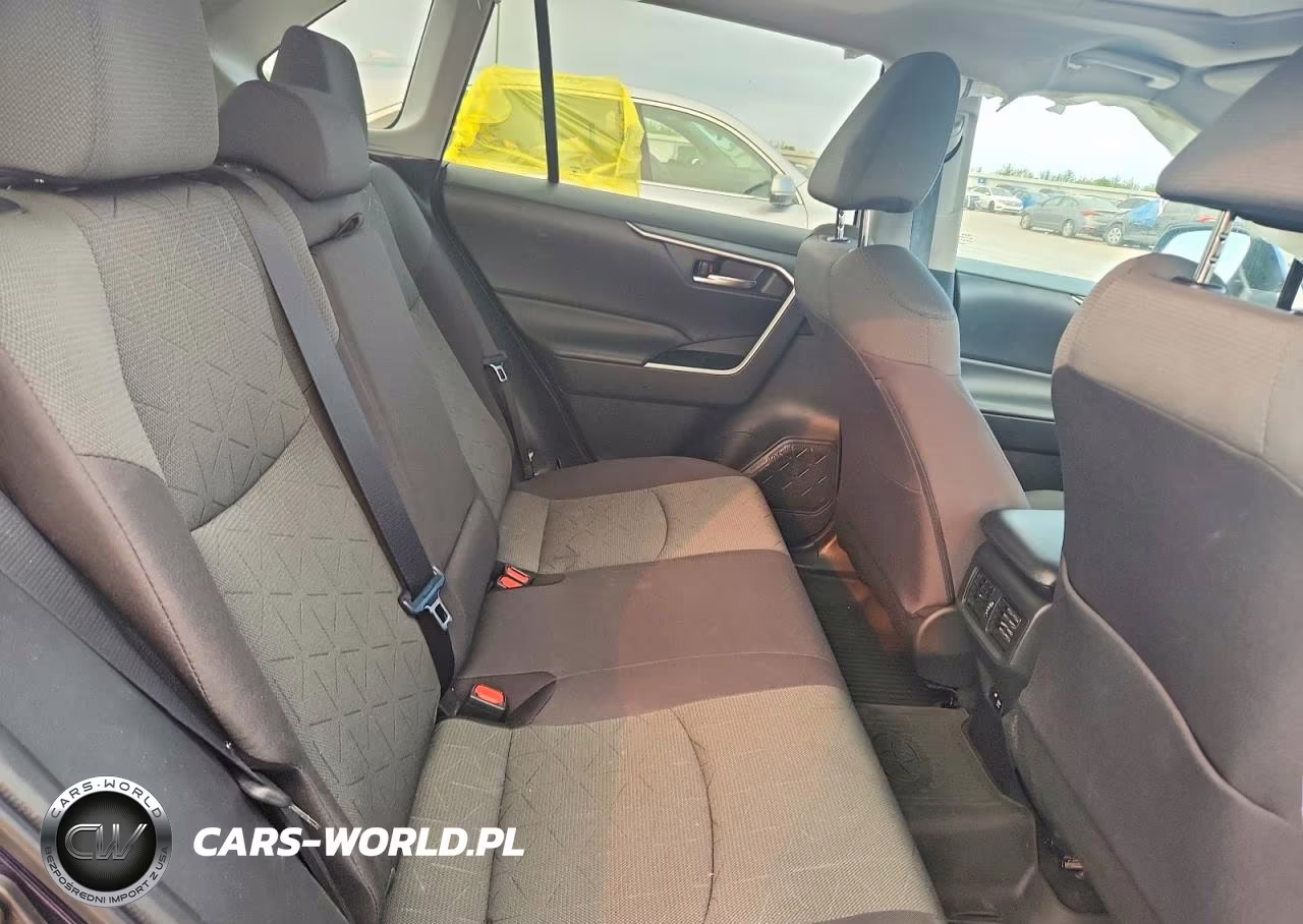 2021 Toyota Rav4 Xle VIN:2T3P1RFV3MW240583 - 10