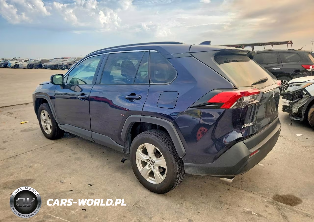 2021 Toyota Rav4 Xle VIN:2T3P1RFV3MW240583 - 2