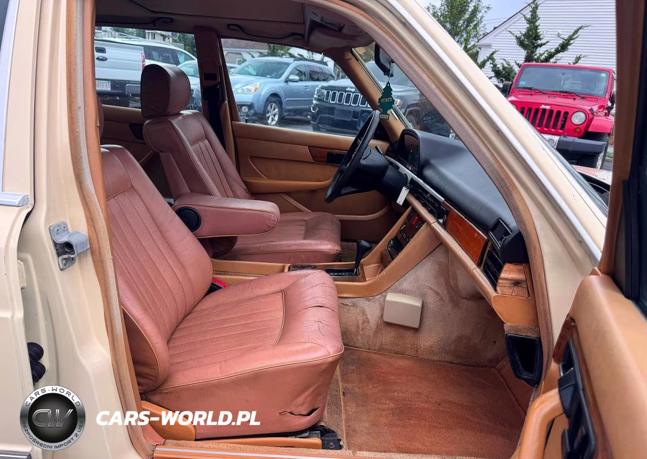 1982 Mercedes-Benz 300 Sd VIN:WDBCB20A3CB024764 - 5