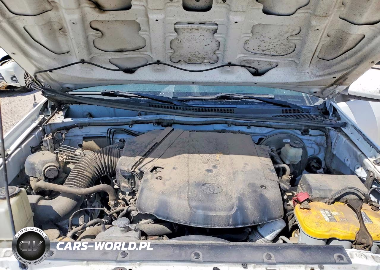 2015 Toyota Tacoma V6 VIN:3TMLU4EN7FM190401 - 11