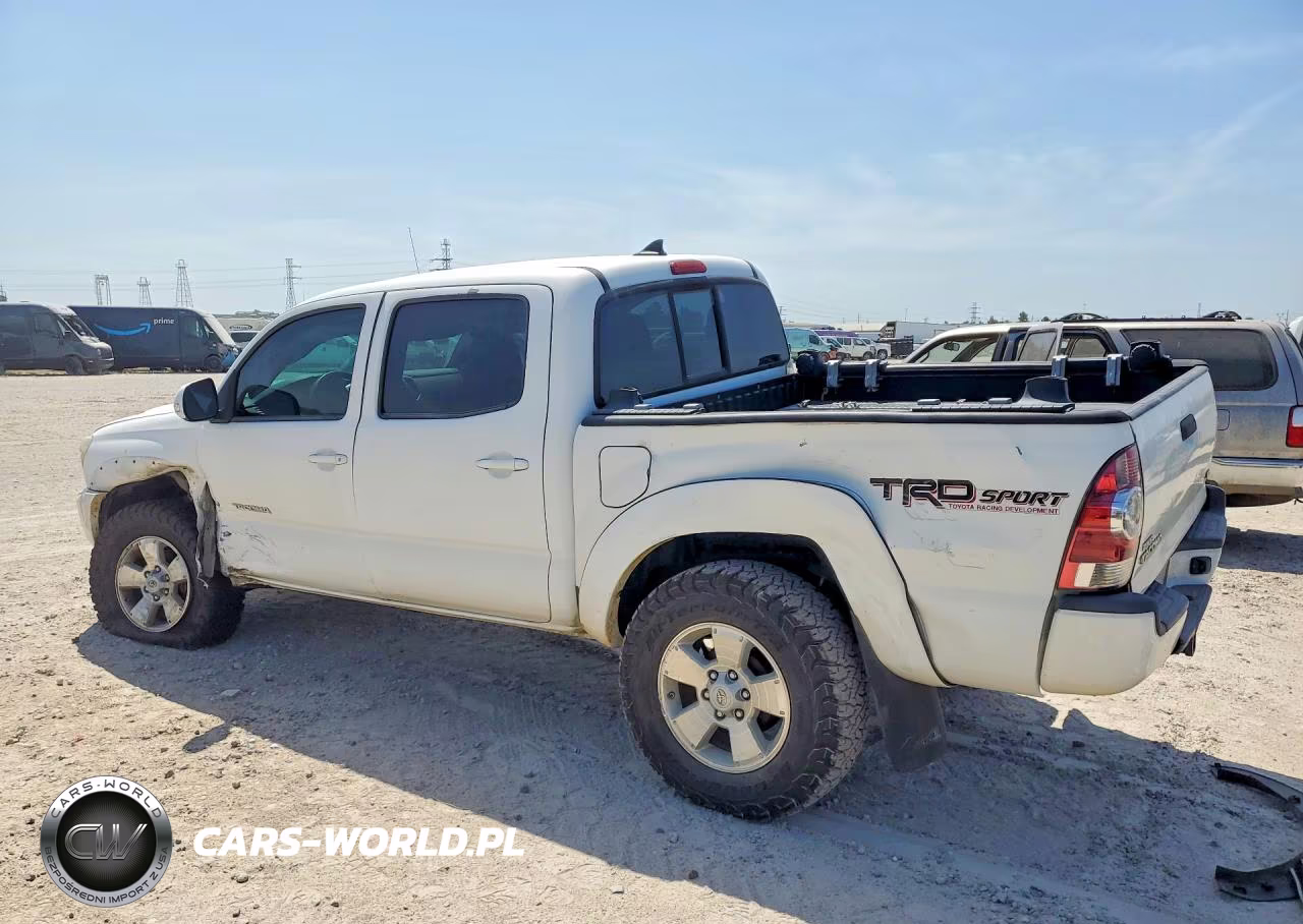 2015 Toyota Tacoma V6 VIN:3TMLU4EN7FM190401 - 2