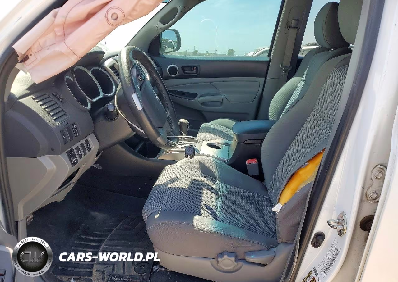 2015 Toyota Tacoma V6 VIN:3TMLU4EN7FM190401 - 7