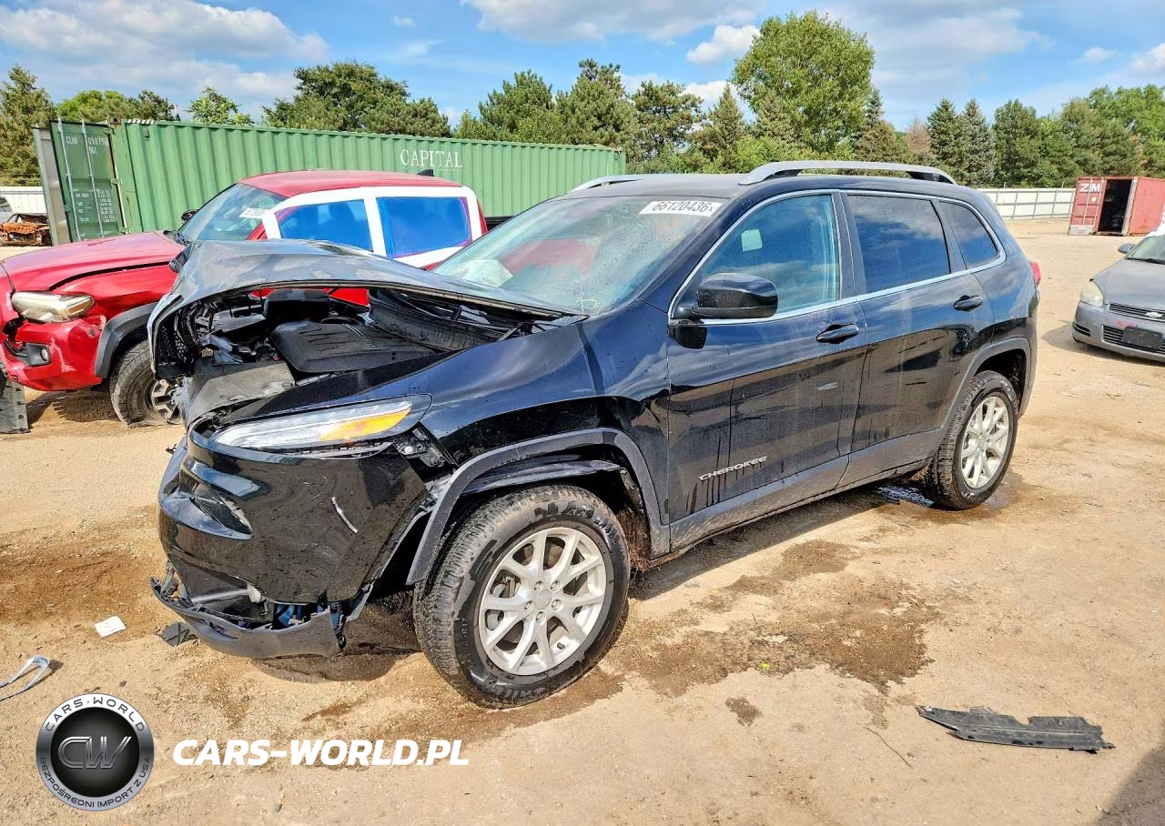 2017 Jeep Cherokee Latitude VIN:1C4PJMCS3HW635920 - 1
