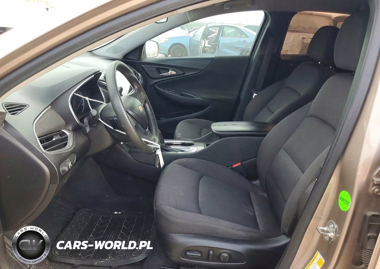 2019 Chevrolet Malibu Lt VIN:1G1ZD5ST2KF110685 - 7