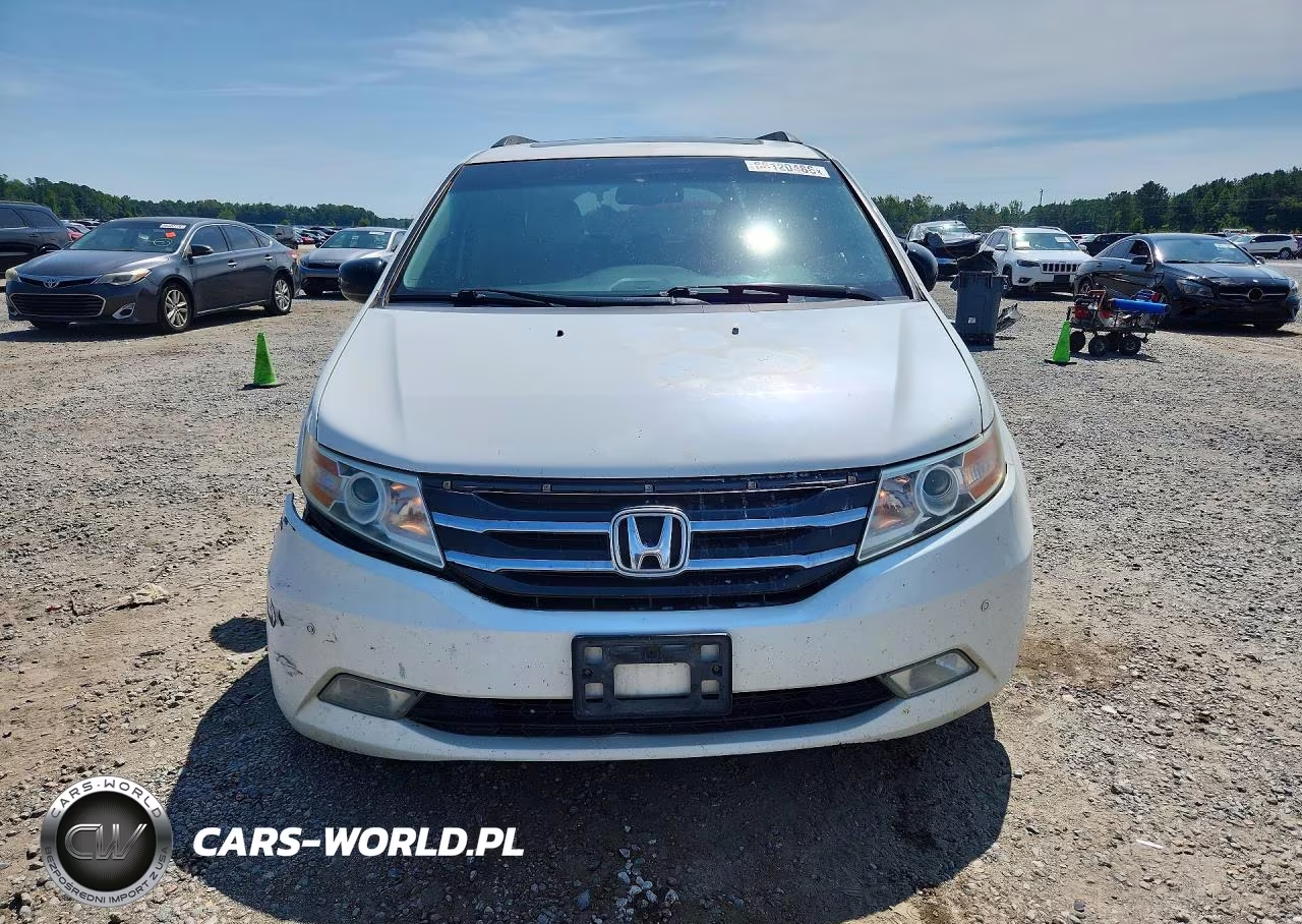 2012 Honda Odyssey Touring VIN:5FNRL5H93CB067969 - 5