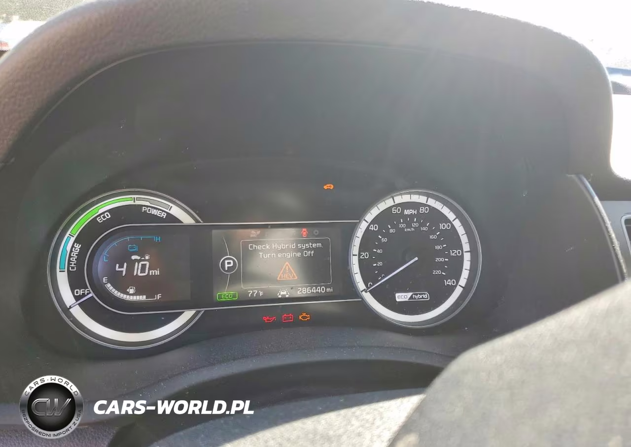 2018 Kia Niro Touring VIN:KNDCE3LC3J5170508 - 9