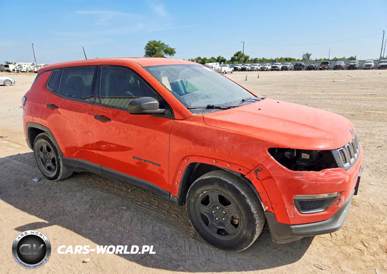 2018 Jeep Compass Sport VIN:3C4NJCAB8JT106964 - 4