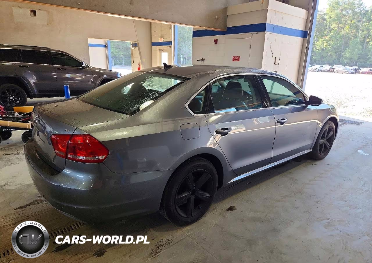 2012 Volkswagen Passat Se VIN:1VWBP7A33CC091013 - 3