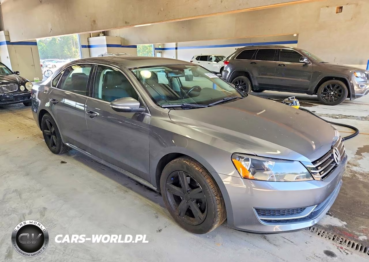 2012 Volkswagen Passat Se VIN:1VWBP7A33CC091013 - 4