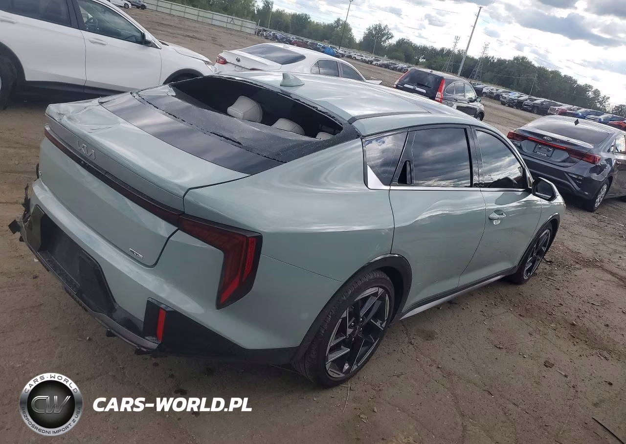 2026 Kia K4 Gt Line VIN:3KPFW4DE7TE279058 - 3
