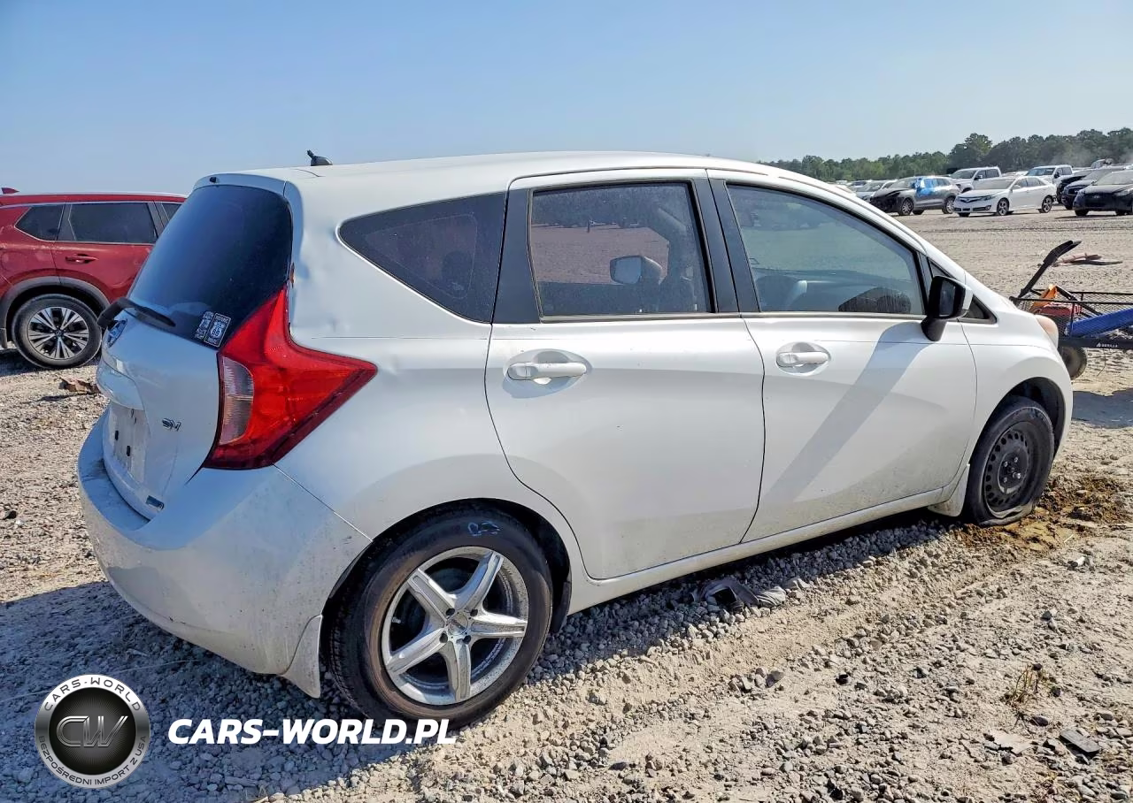 2015 Nissan Versa Note Sv VIN:3N1CE2CP4FL398556 - 3
