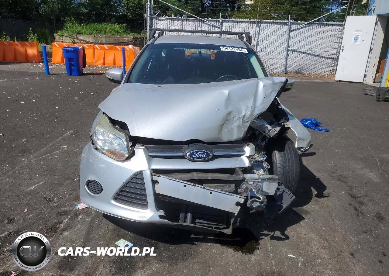 2013 Ford Focus Se VIN:1FADP3K21DL152330 - 5