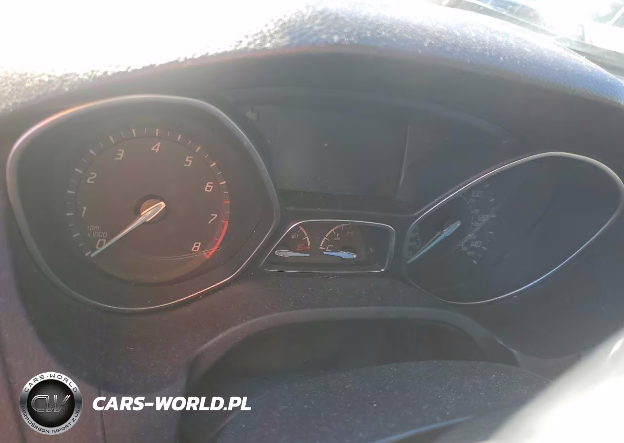 2013 Ford Focus Se VIN:1FADP3K21DL152330 - 9