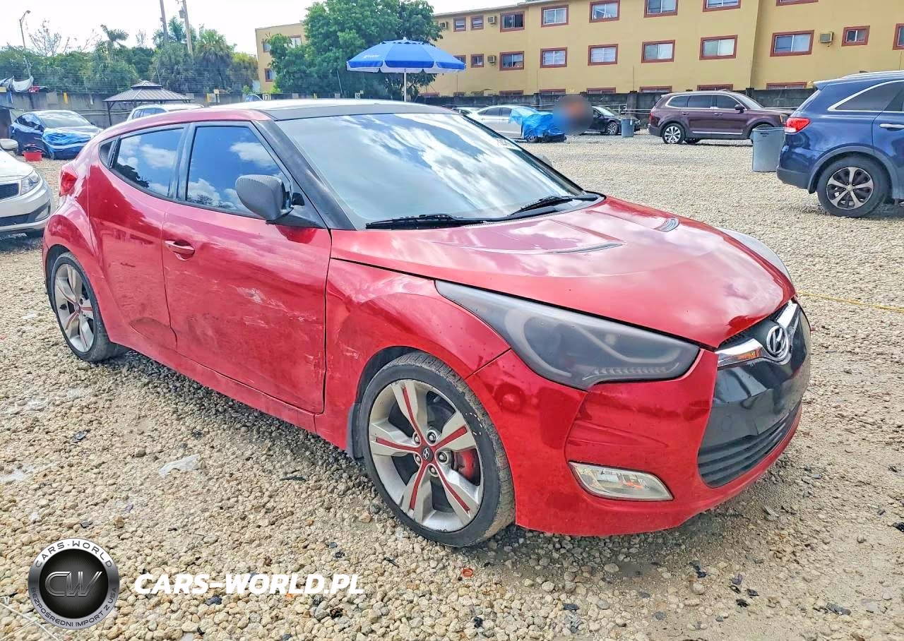 2013 Hyundai Veloster Base VIN:KMHTC6AD2DU170329 - 4