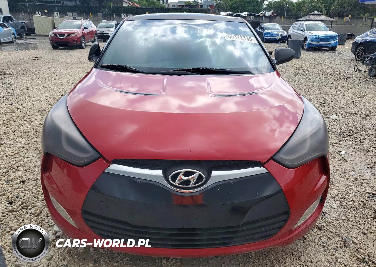 2013 Hyundai Veloster Base VIN:KMHTC6AD2DU170329 - 5