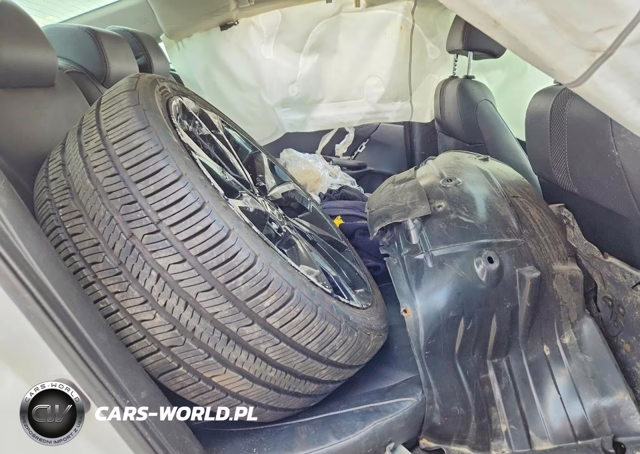 2019 Honda Civic Touring VIN:JHMFC1F94KX004431 - 10