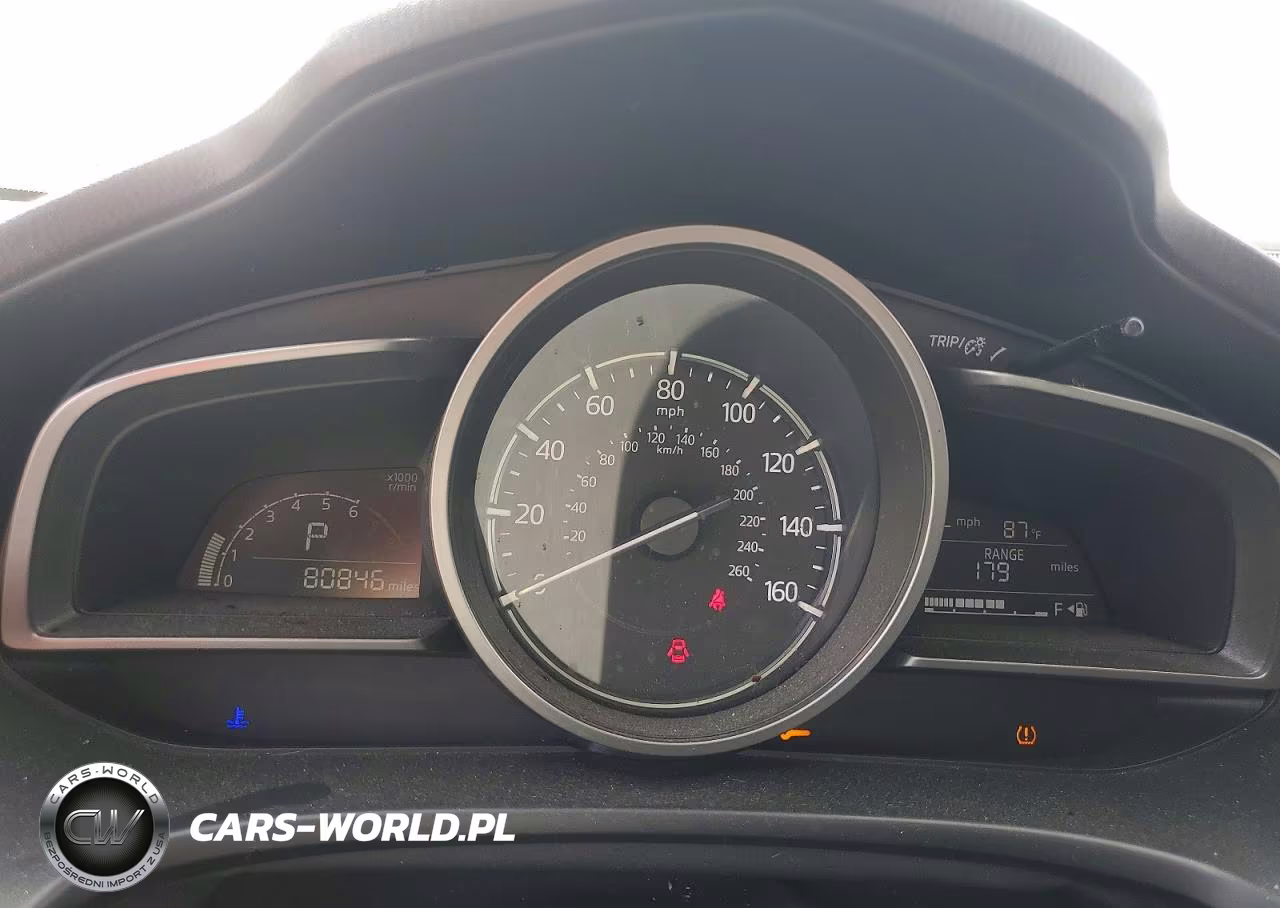 2018 Mazda 3 Touring VIN:3MZBN1L32JM176484 - 9