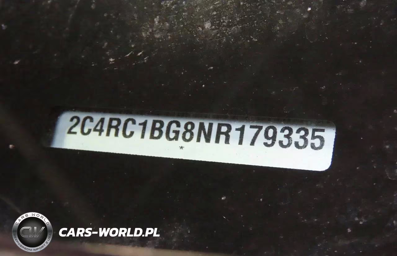 2022 Chrysler Pacifica Touring L VIN:2C4RC1BG8NR179335 - 10