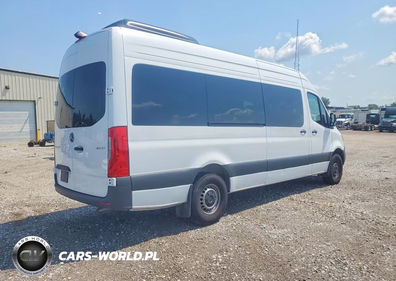 2026 Mercedes-Benz Sprinter 2500 VIN:W1Z4KGHY4TT608211 - 3