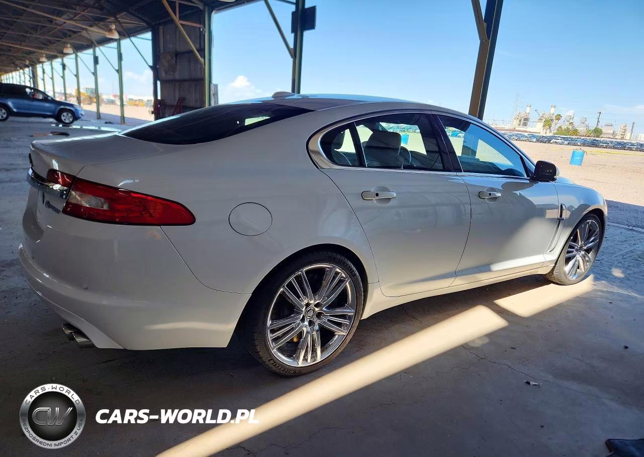 2011 Jaguar Xf Supercharged VIN:SAJWA0HE4BMS07611 - 3