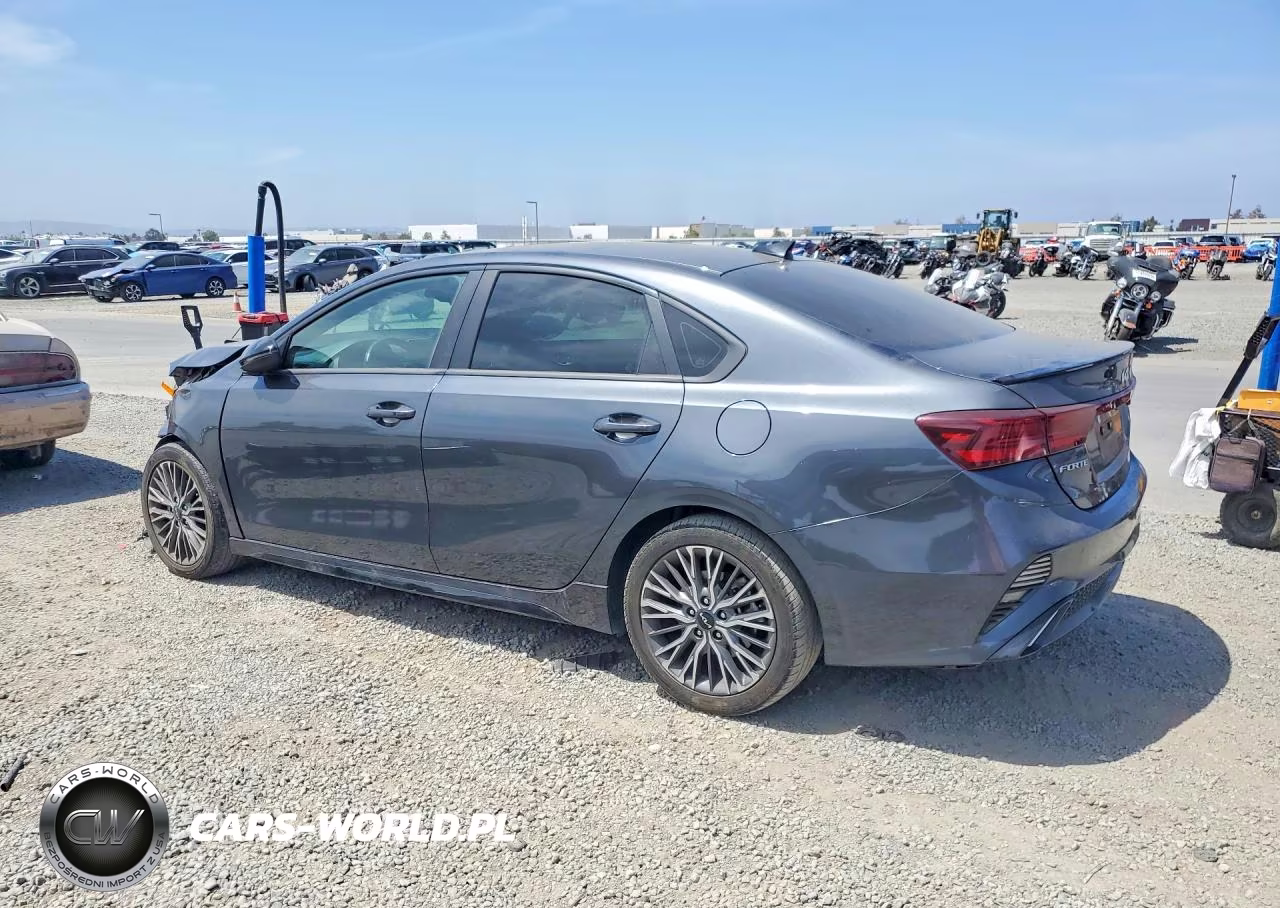 2022 Kia Forte Gt Line VIN:3KPF54AD7NE438338 - 2