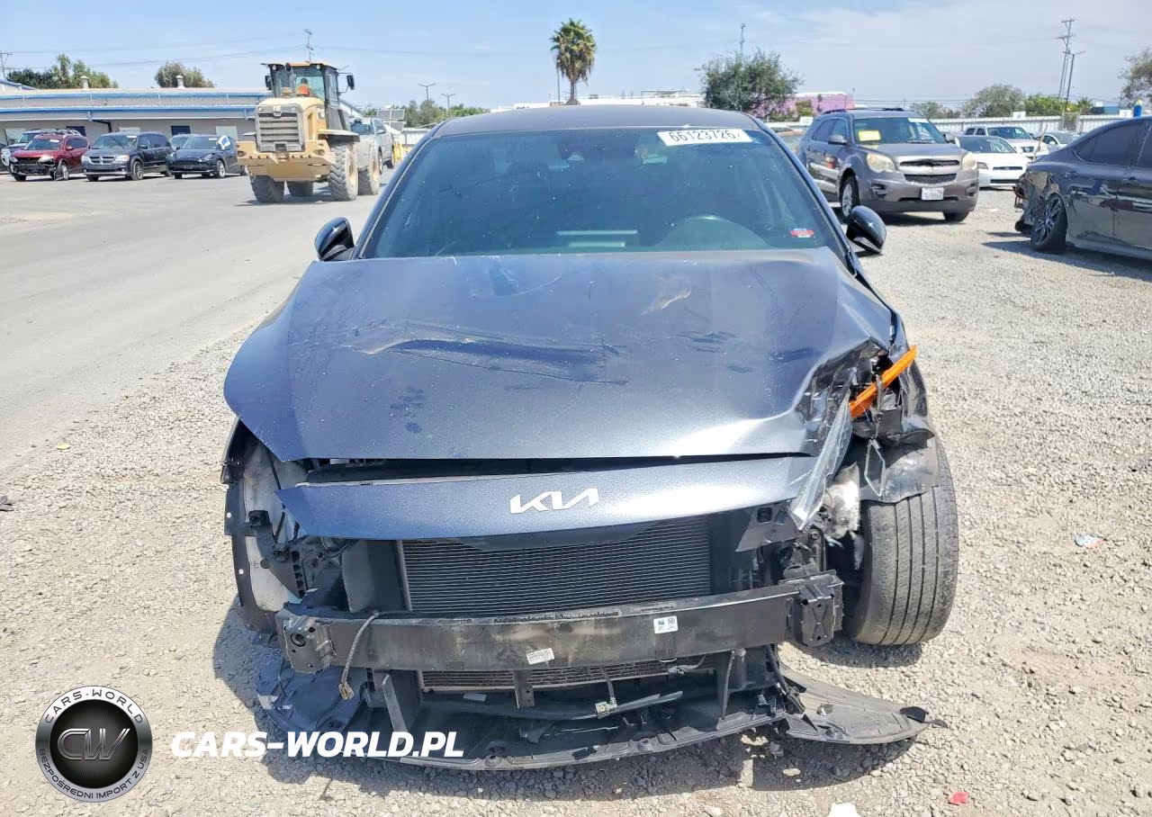2022 Kia Forte Gt Line VIN:3KPF54AD7NE438338 - 5