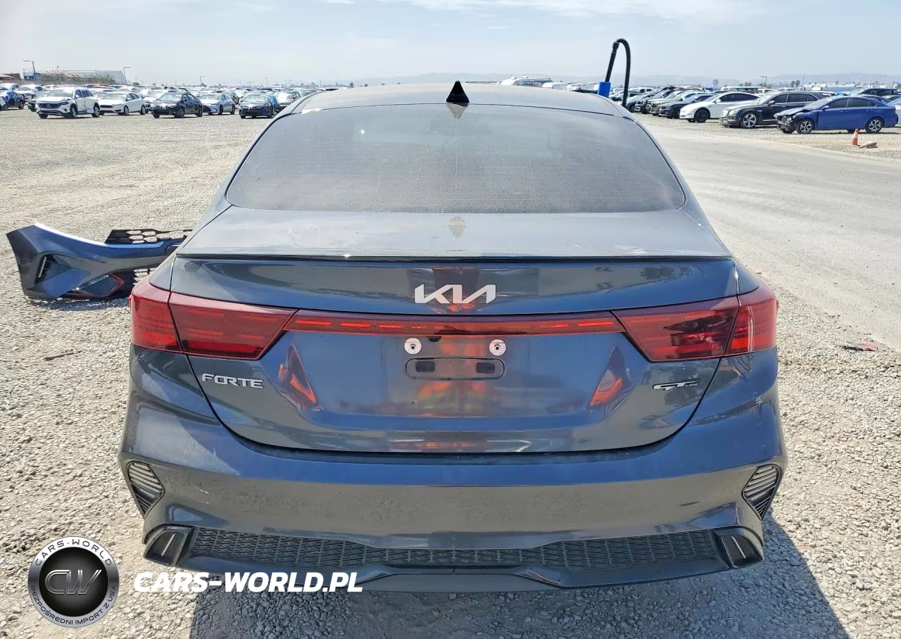 2022 Kia Forte Gt Line VIN:3KPF54AD7NE438338 - 6