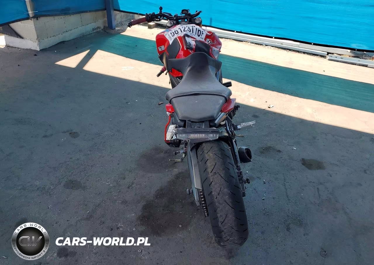 2014 Yamaha Fz09 C VIN:JYARN33Y2EA000381 - 4